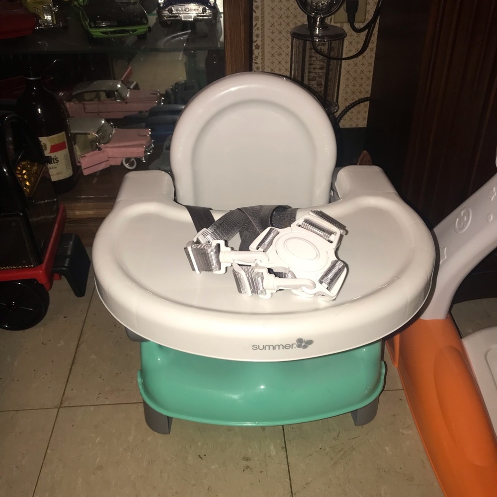 Summer Infant Booster Seat - White and Teal